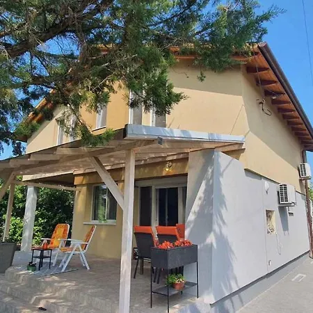 In Siofok-sosto/balaton 38178 Apartamento